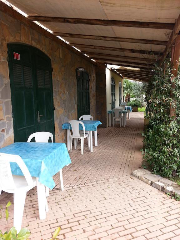 Albergo Ristorante Lucciola サント・ステーファノ・アル・マーレ エクステリア 写真
